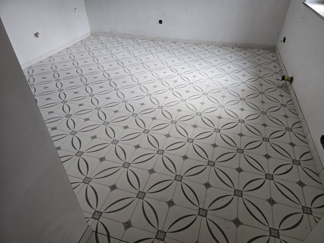 Fliesenlösung im Althaus